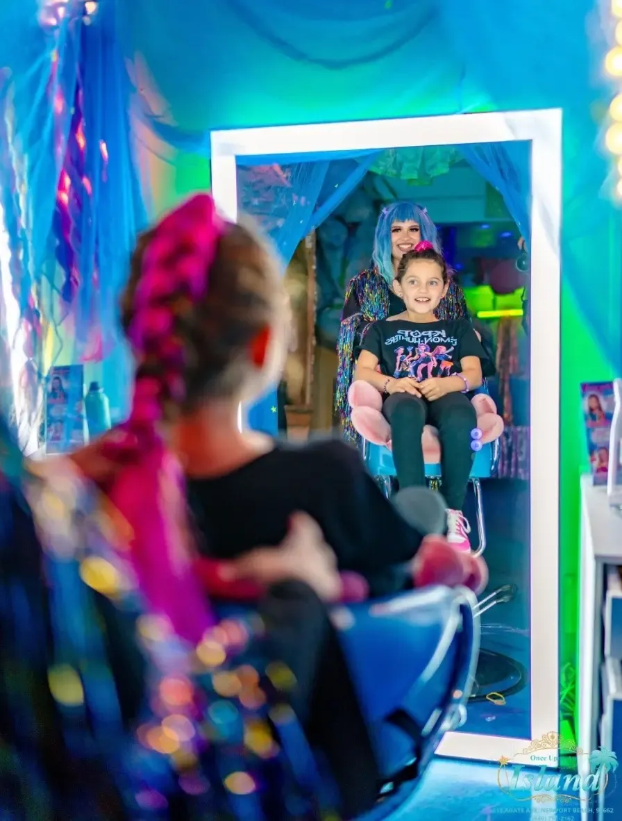 The big reveal in the makeover mirror
