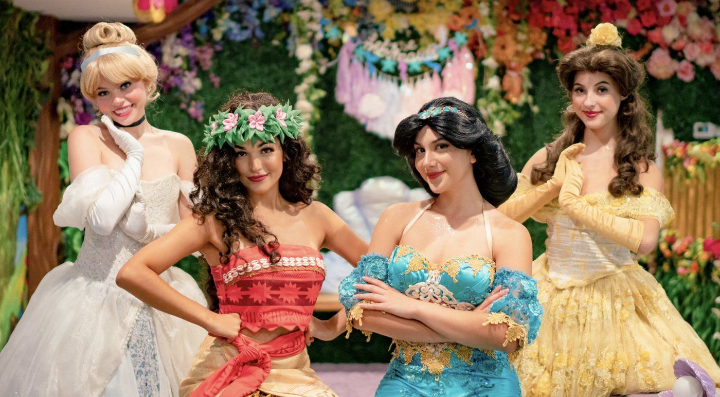 Choosing a favorite Royal-Sea Princess