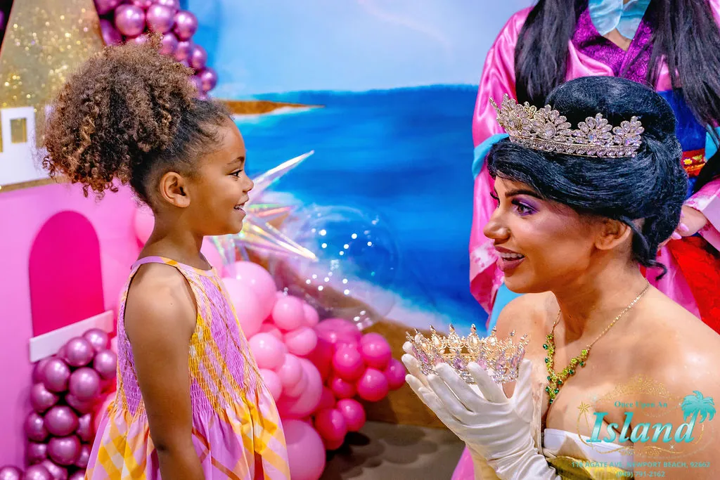 A princess presenting the birthday crown