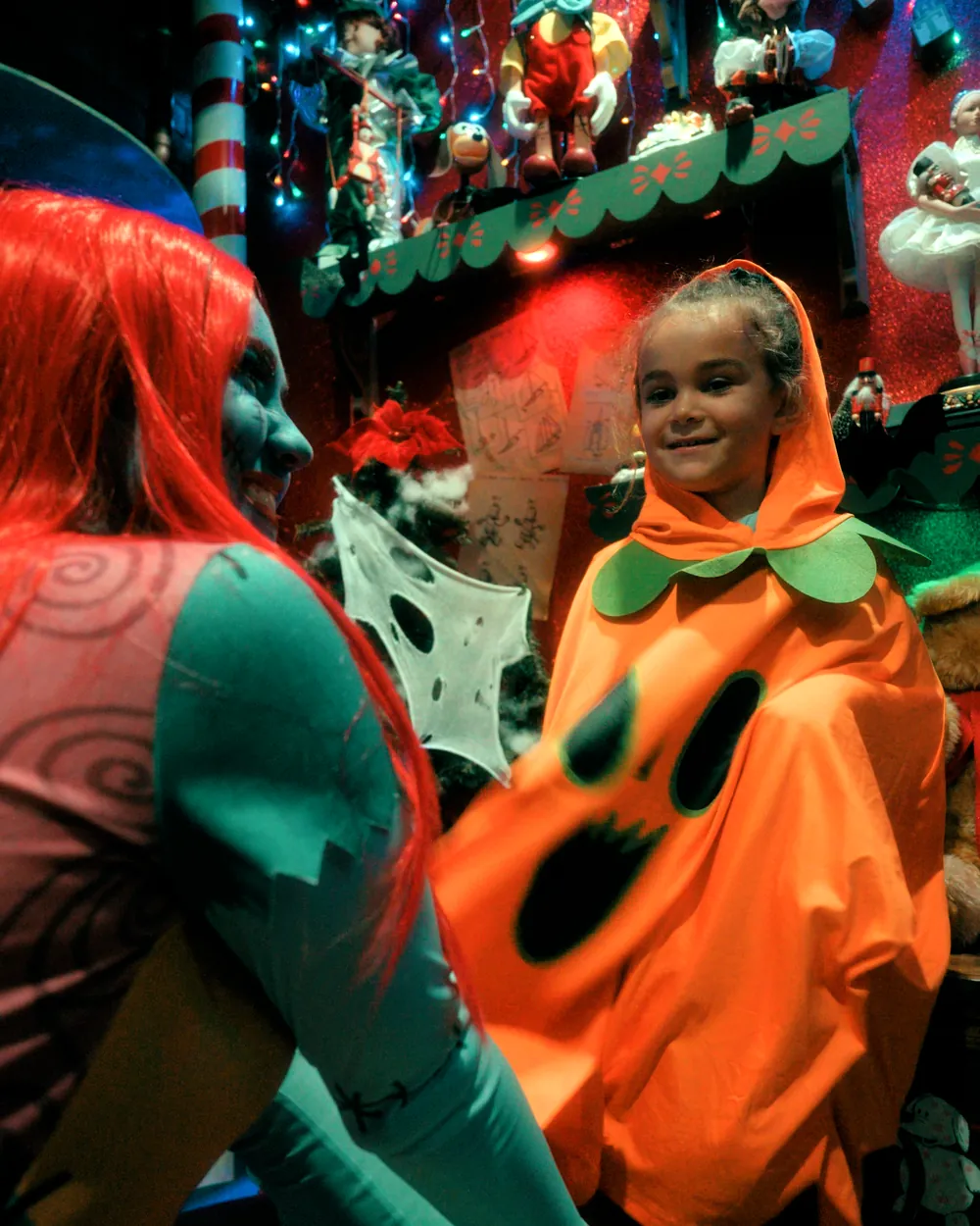 The journey north at Halloween at the North Pole, photo 2